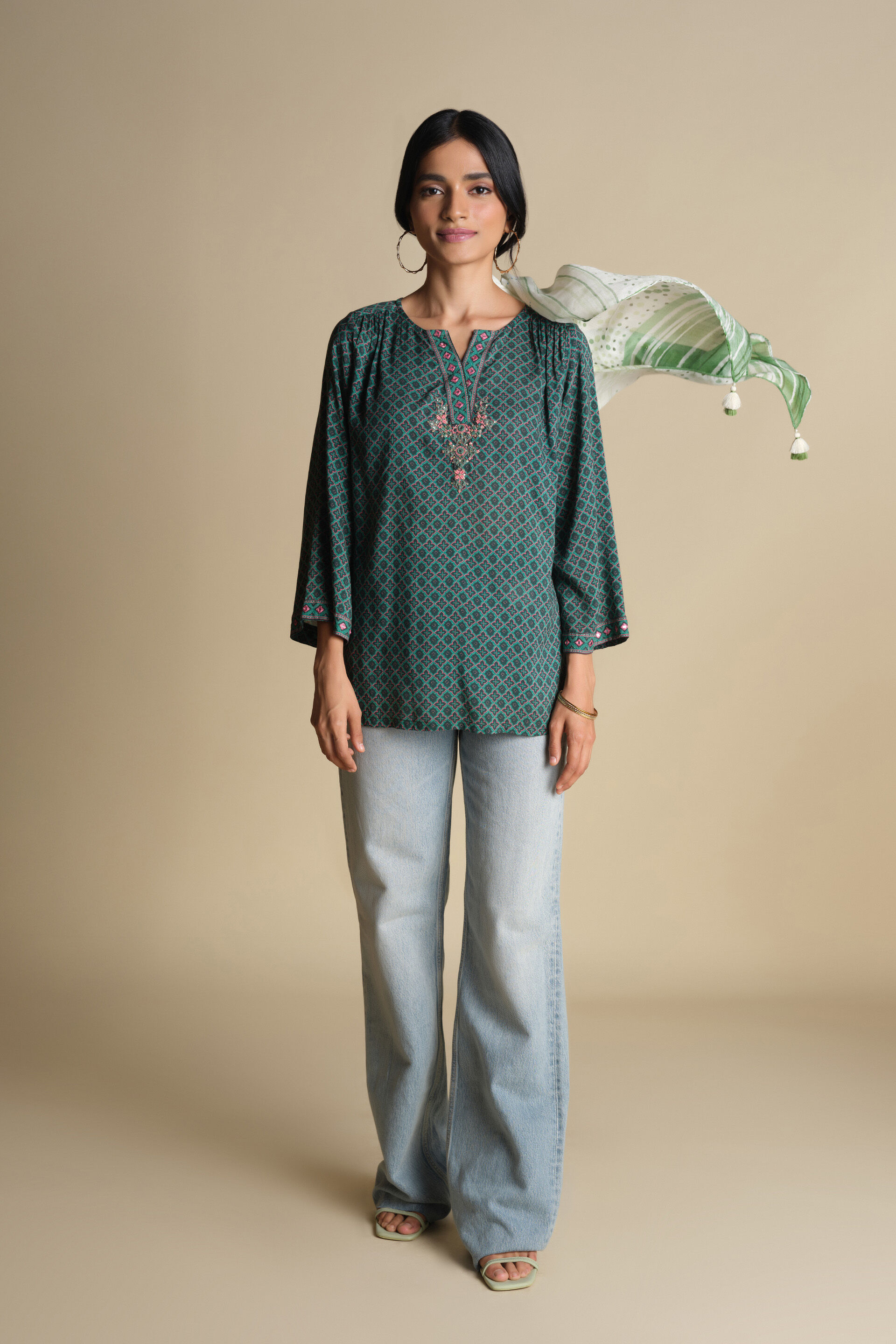 Ananda Green Top, Green, image 2